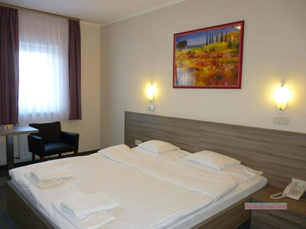 Paprika M1 Hotel Hegyeshalom Ruang foto