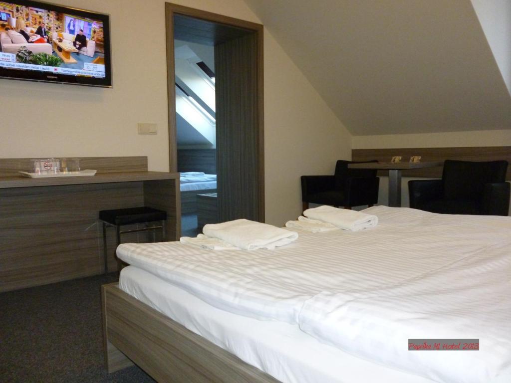 Paprika M1 Hotel Hegyeshalom Ruang foto